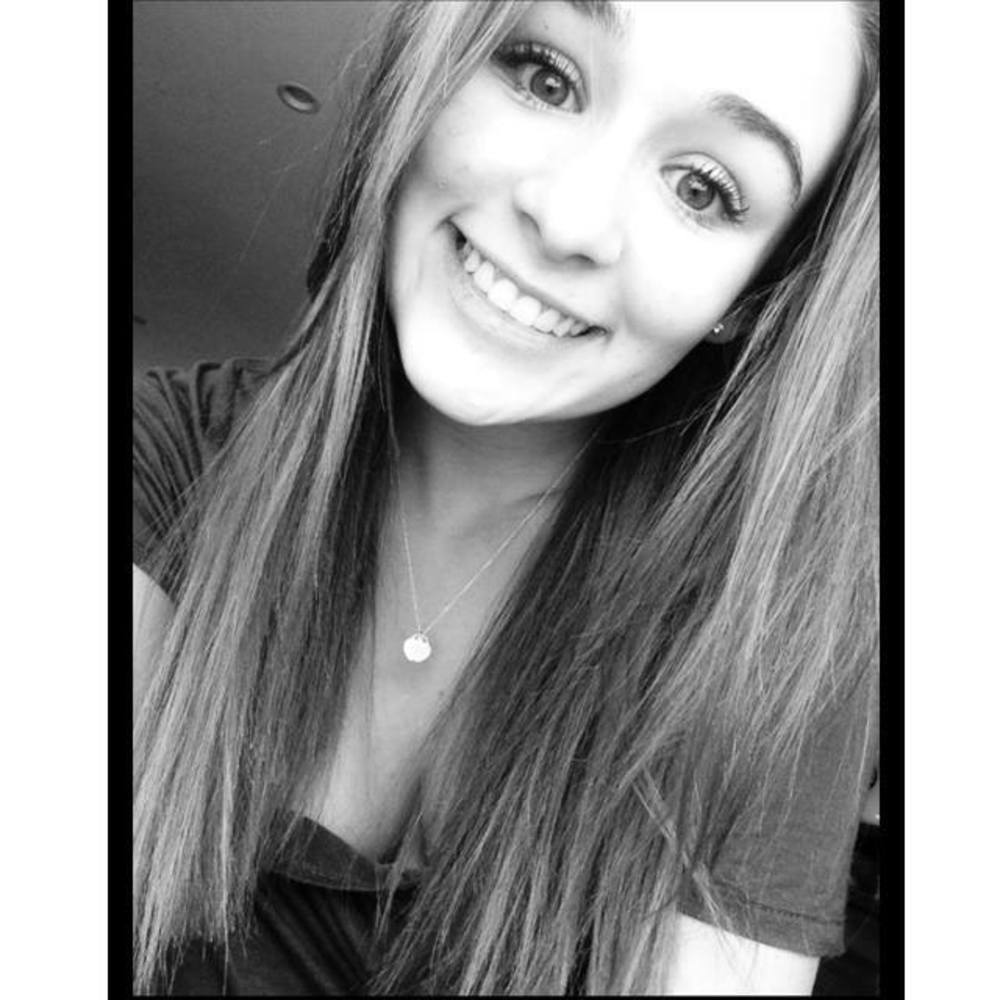 Meet your Posher, Makayla